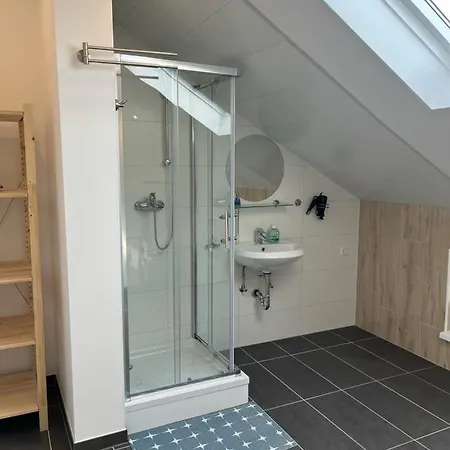 Апартаменты Uebernachtung By Tag