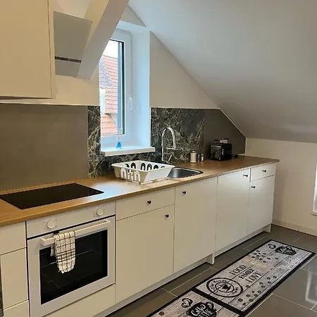 Uebernachtung By Tag Апартаменты *